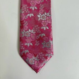 Gorgeous Pink hand-made Tie from China, great business casual, office, church.